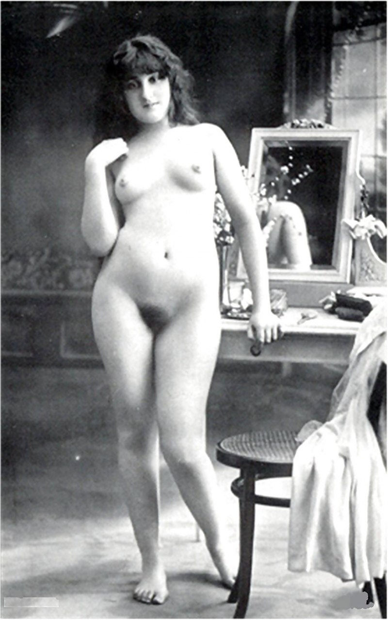 Полные голые женщины ретро