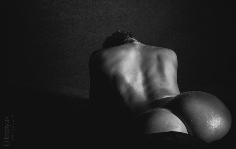 Эротические картинки черно белые