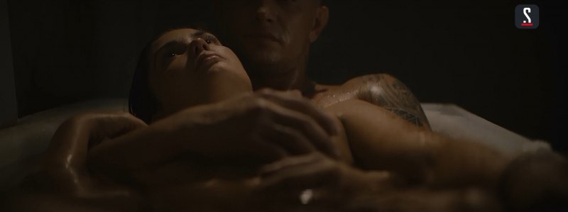 Агата Муцениеце голая сцена