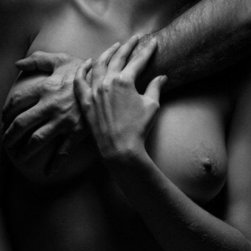 Прикосновения эротические красивые