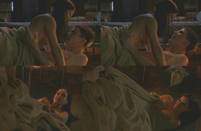 Эммануэль Сенье голая в фильме