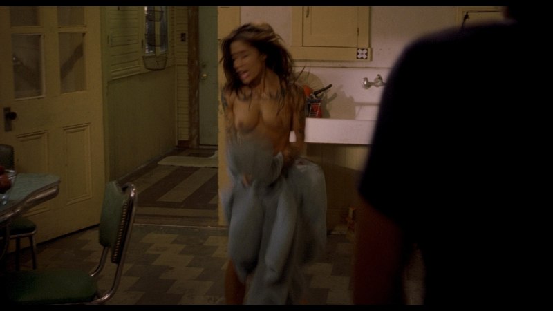 Девушки с красивой талией лежа Жанровое фото ню