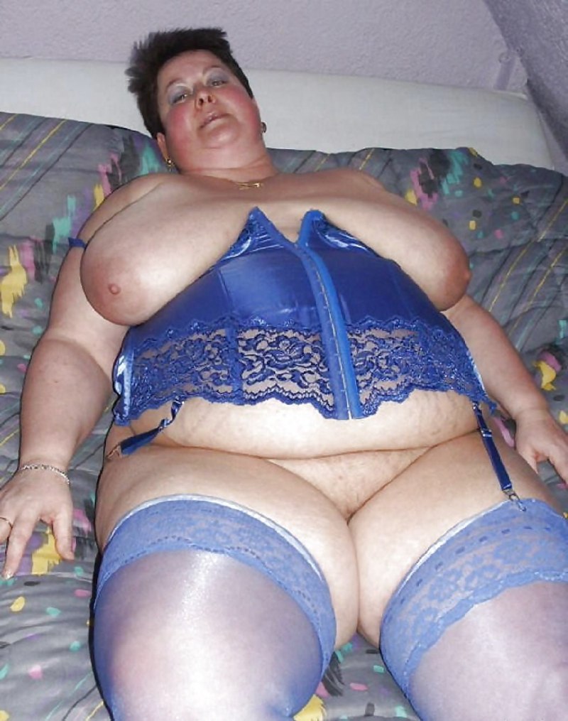 Полные голые женщины ретро