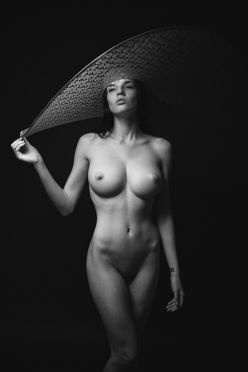 Художественное Студийное ню