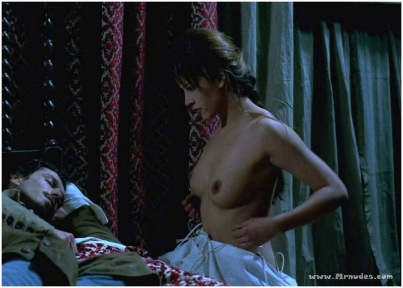 Софи Марсо голая в фильмах бум