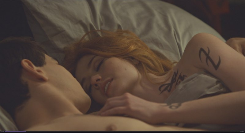 Кэтрин Макнамара голая стрела