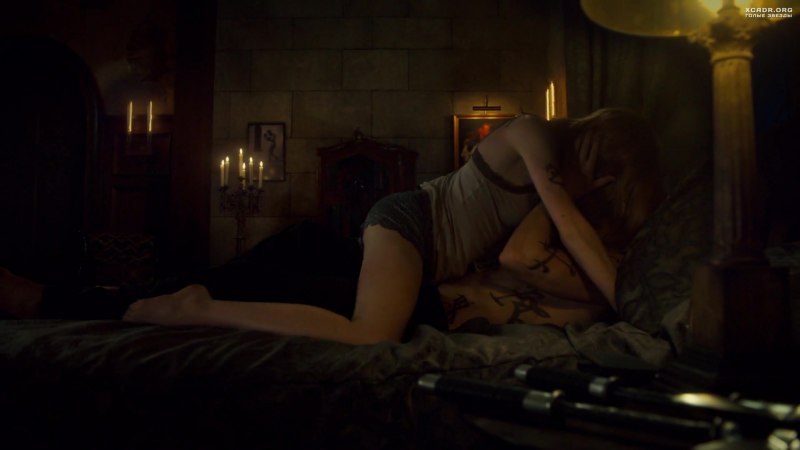 Кэтрин (Кэт) Грейс Макнамара сиськи