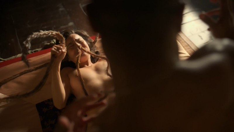 Джейми Чон голая грудь