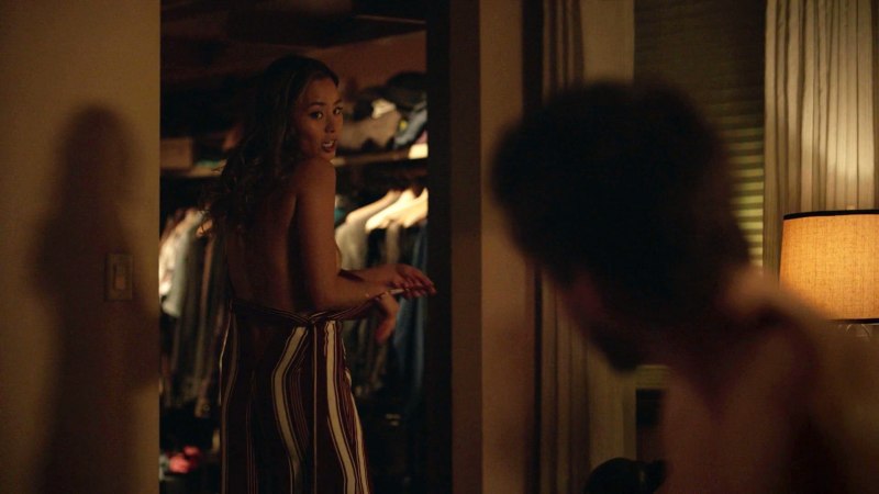 Джейми Чон голая грудь