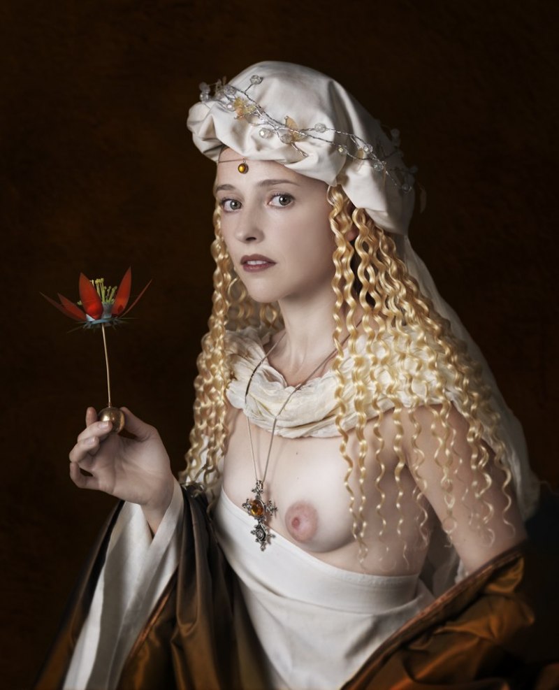 Голые дамы в средние века