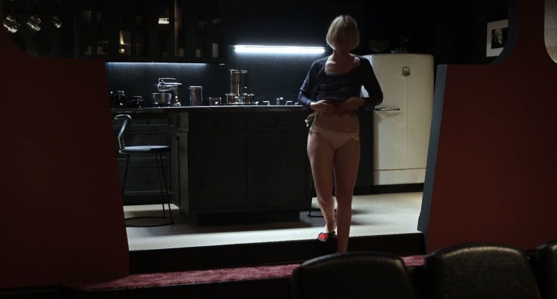 Миа Васиковска голая Алиса