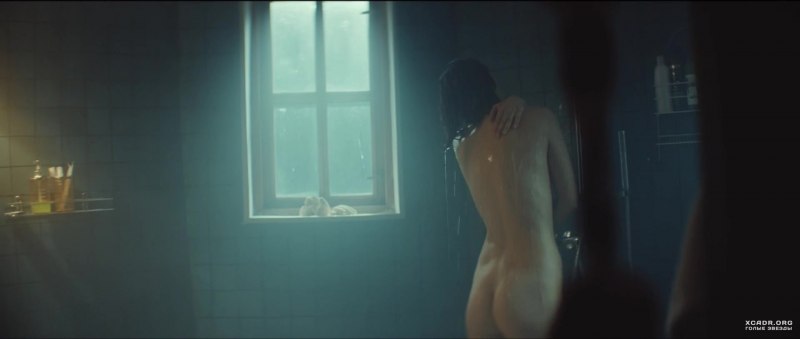 Любовь Аксенова голая в фильме