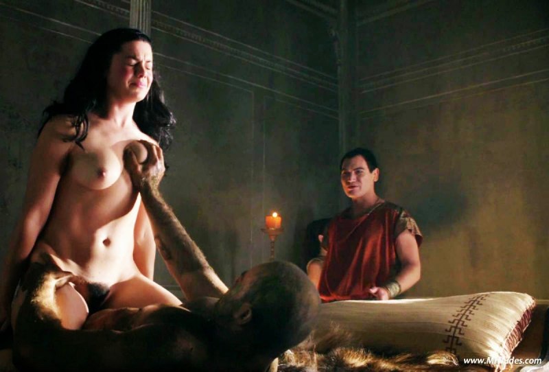 Джессика Грэйс Смит Спартак сцена