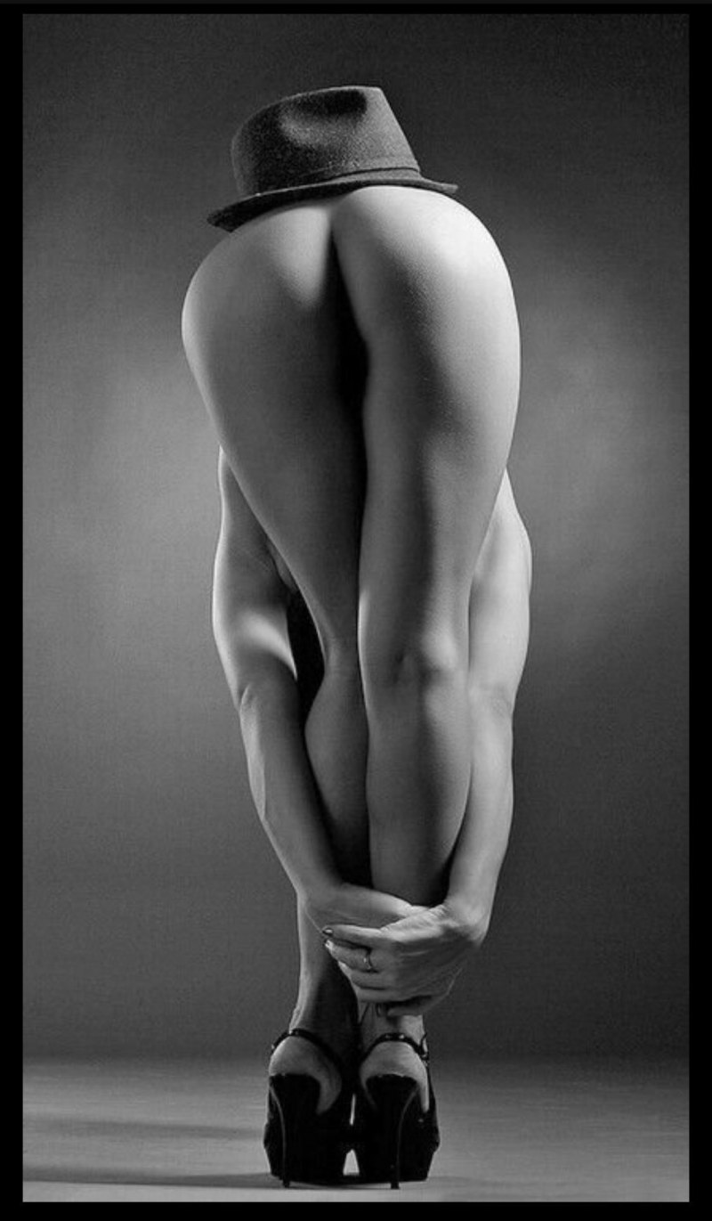 Голые женщины черно белое