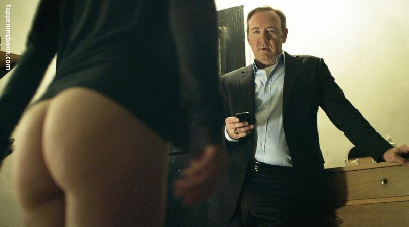 Кейт Мара голая карточный домик